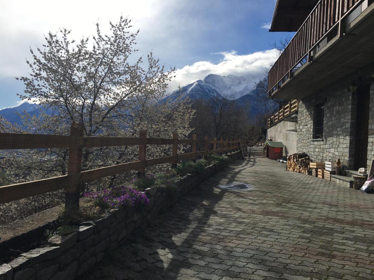 La Casa Del Bosco Apartamento Aosta Exterior foto
