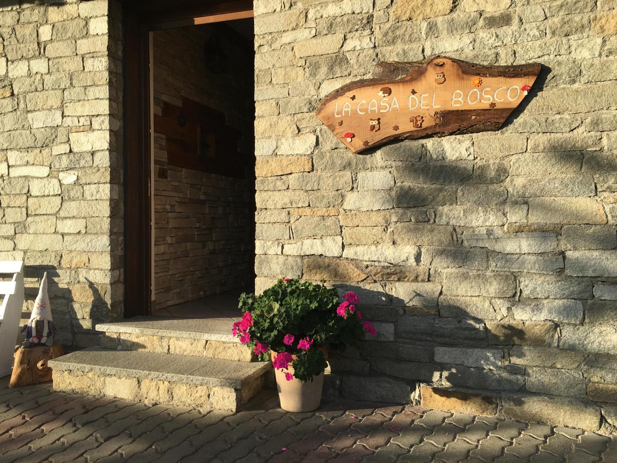 La Casa Del Bosco Apartamento Aosta Exterior foto
